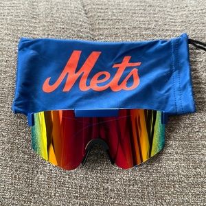 Pete Alonso inspired Mets sunglasses